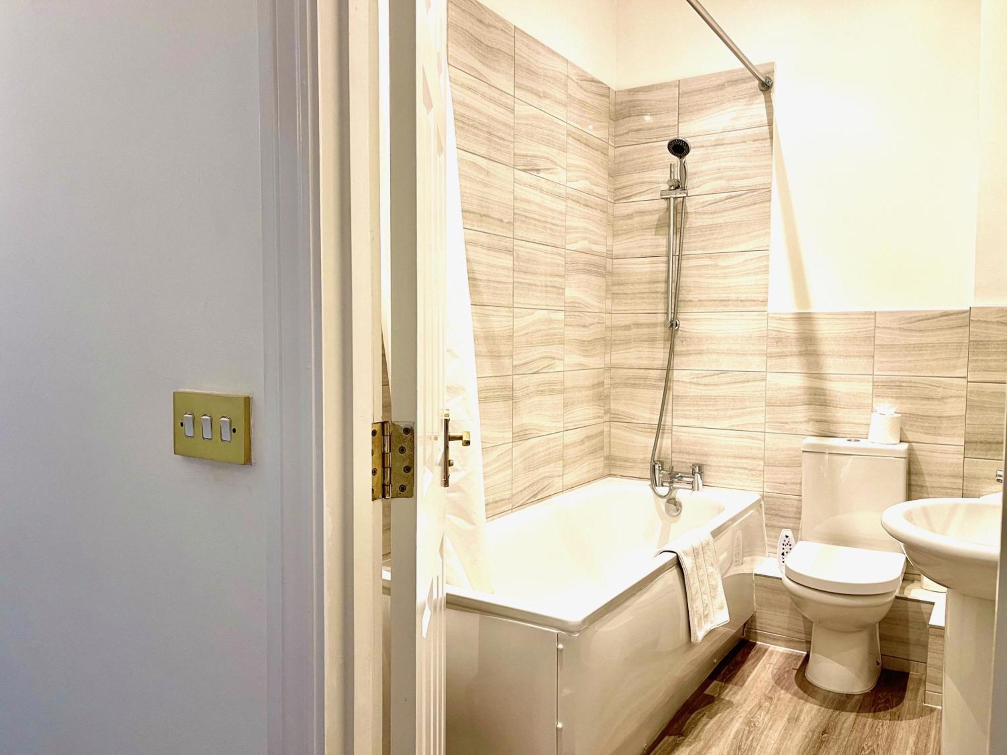 מיידסטון St Andrews Apartments מראה חיצוני תמונה